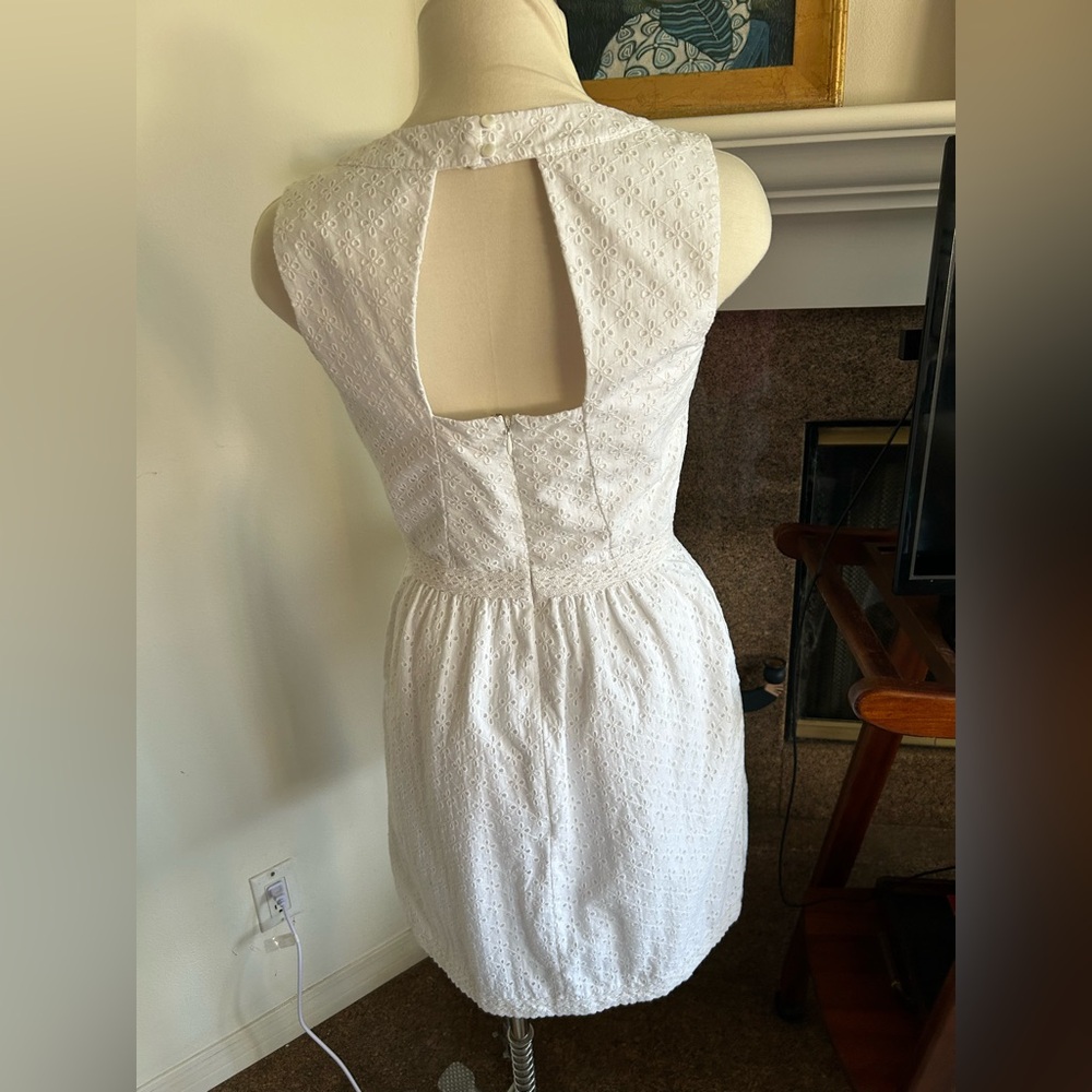 VINEYARD VINES White Lace Midi Dress with Back Cut-Out, Size 2 NWOT - Picture 8 of 12